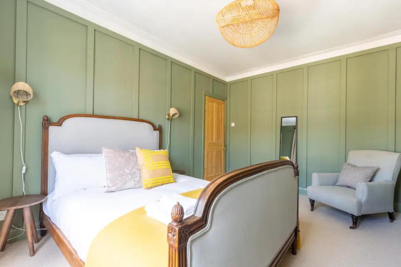 Luxuriously Designed 3 Bedroom Apartment In Clapham 런던 외부 사진