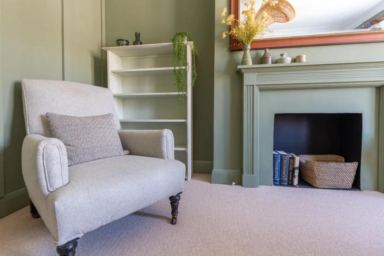 Luxuriously Designed 3 Bedroom Apartment In Clapham 런던 외부 사진